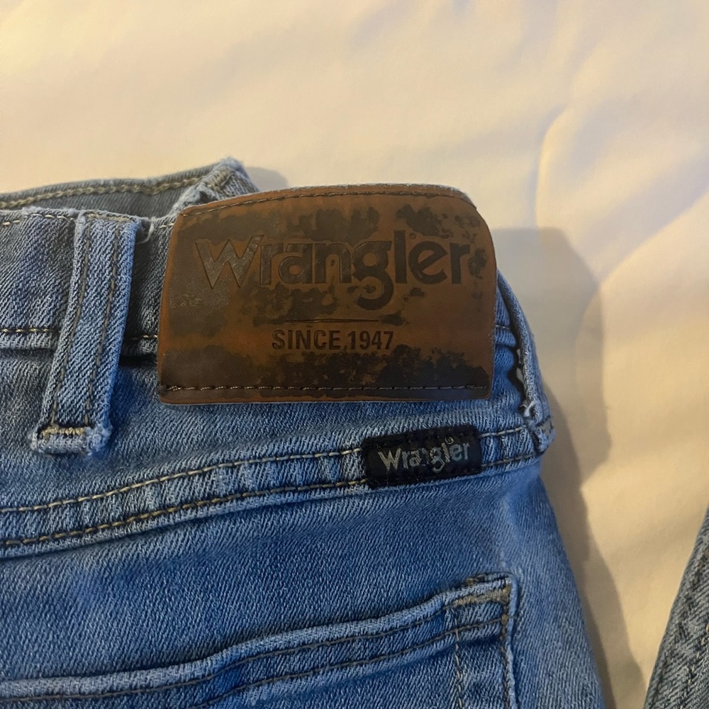 Men’s wrangler jeans. 34x30. Gently used. - Picture 8 of 8